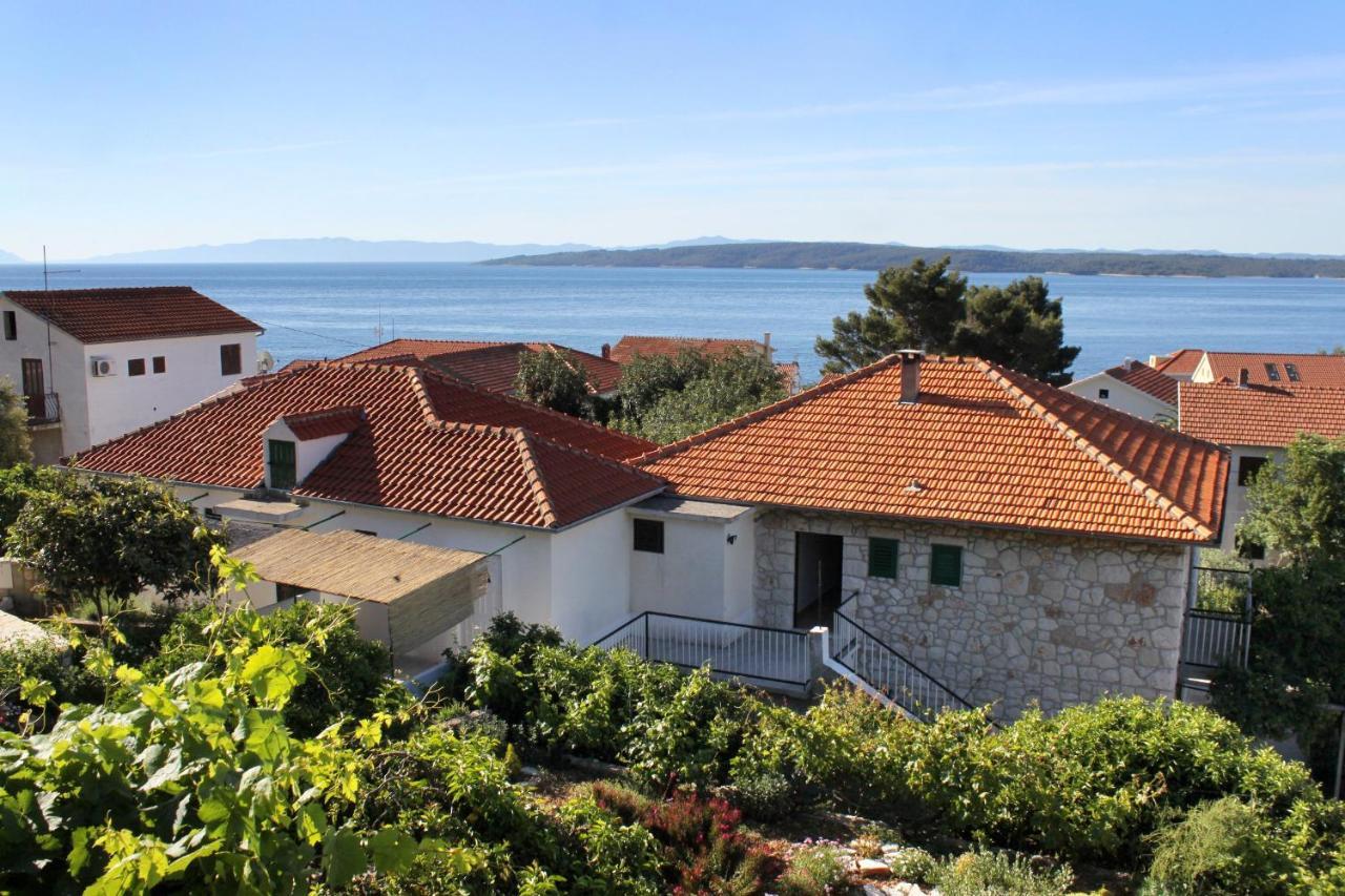Apartments And Rooms With Parking Space Zavala, Hvar - 128 Елса Экстерьер фото