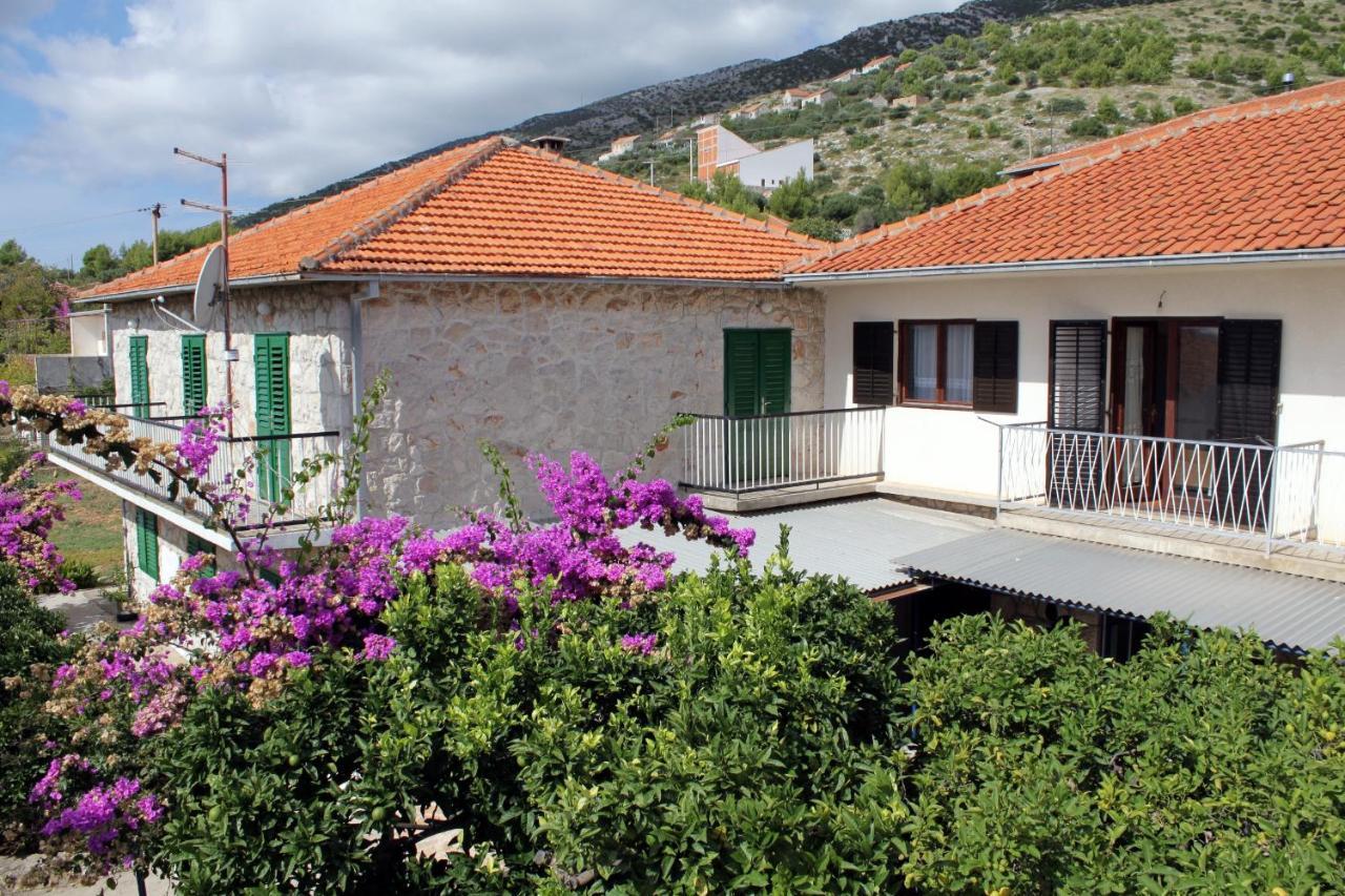 Apartments And Rooms With Parking Space Zavala, Hvar - 128 Елса Экстерьер фото